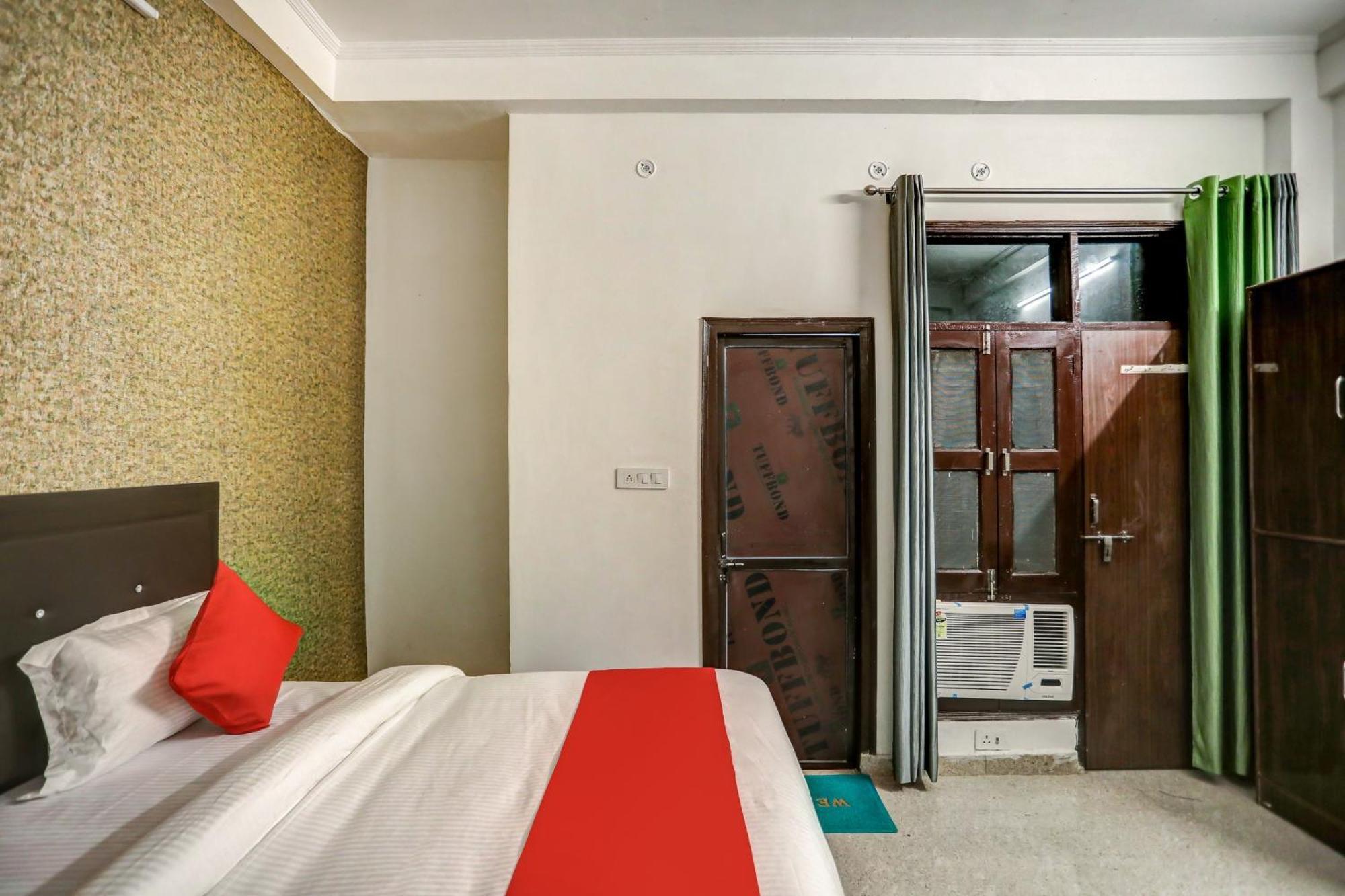 O Happy Hotel